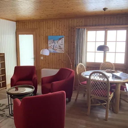 Apartment Cozy In Wallis With Outside Terrace